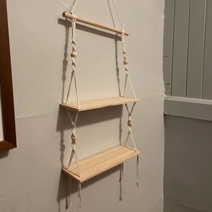 Double wall hanging shelf
